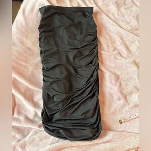 Elegant Black Ruched Skirt